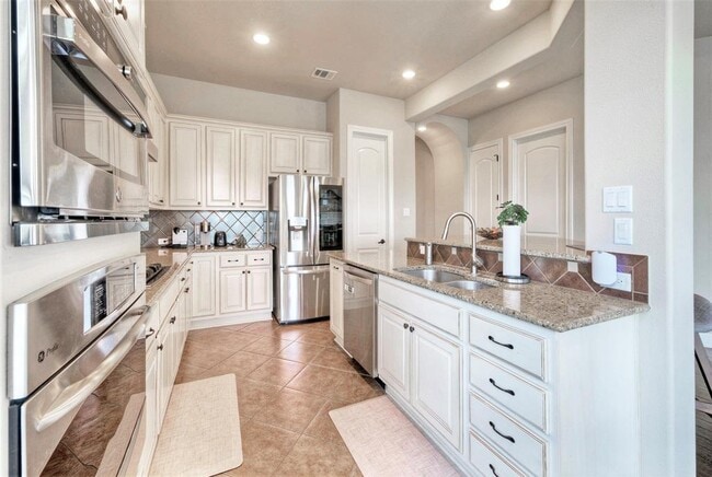 Building Photo - 10920 Bidens Pl