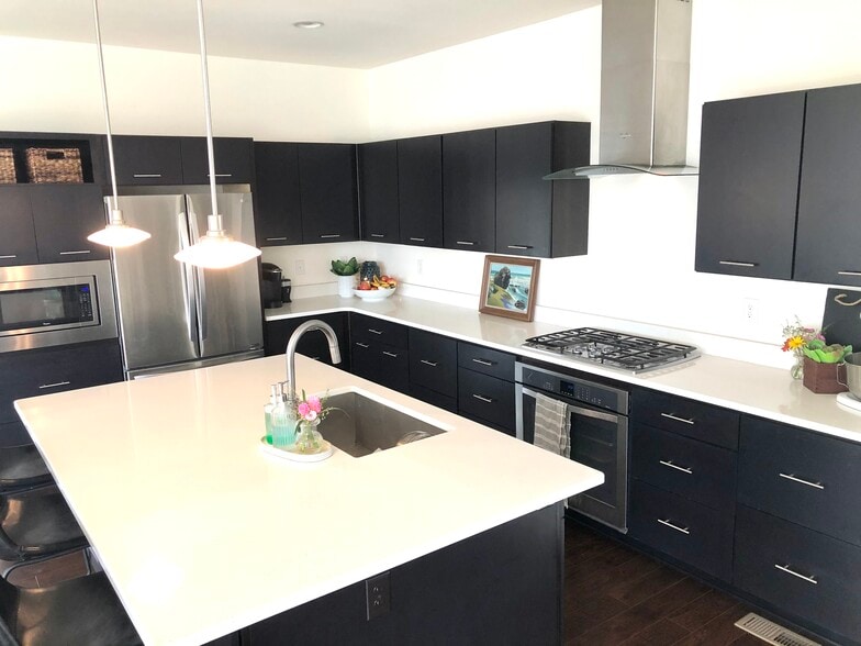 Building Photo - 9627 Dunning Cir