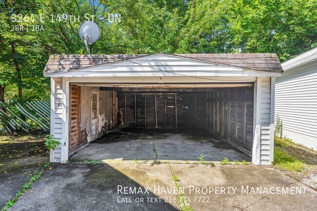 Building Photo - 3264 E 149th St
