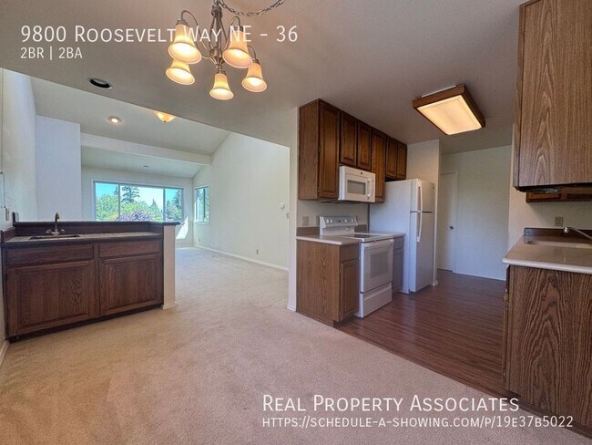 Building Photo - 9800 Roosevelt Way NE