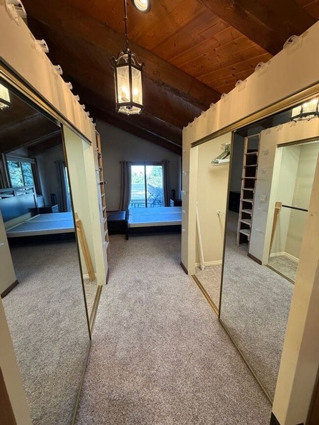 Building Photo - Beautiful Bountiful Home Near Temple & Mueller Park – Prime Location