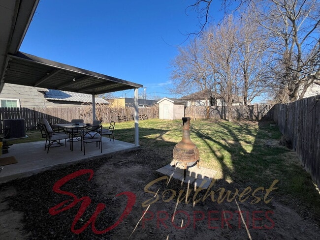 Building Photo - 2 Bedroom, 2 Bathroom Home – Low Maintenance & Convenient Living