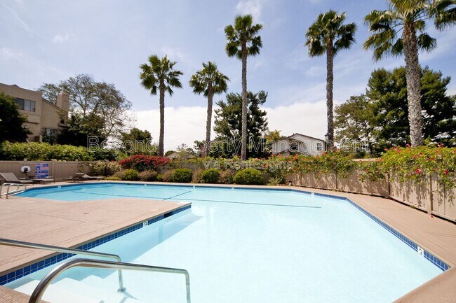 Building Photo - 8326 Via Sonoma