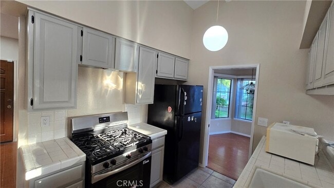 Building Photo - 1309 Cascade Ave