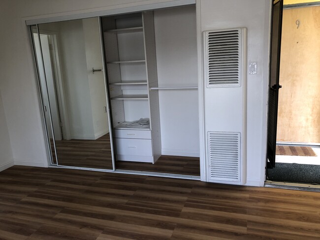 Studio: 14' Closet w/Storage - 1517 11th St