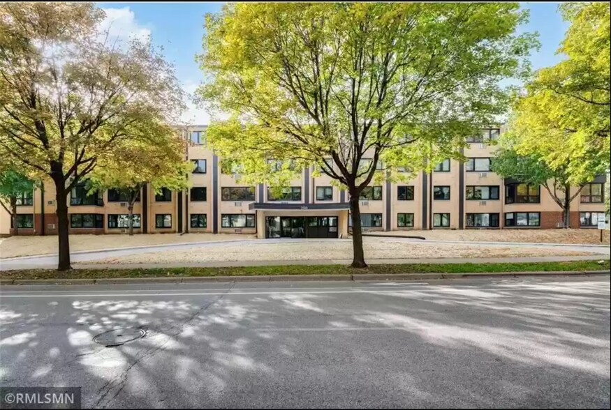 Building Photo - 2500 Blaisdell Ave