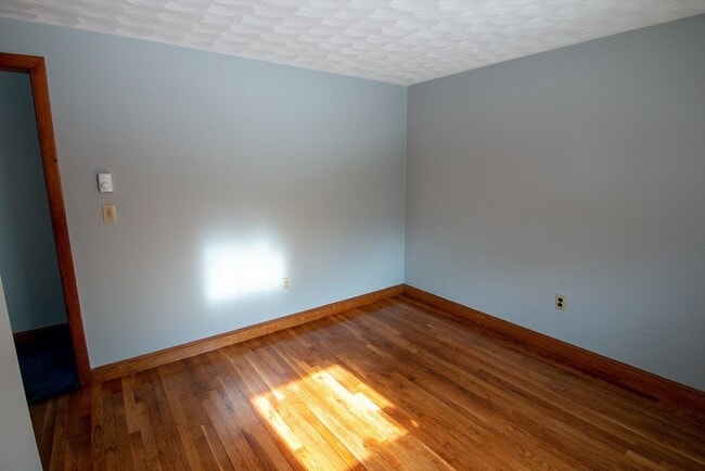 Building Photo - 87 Auburn St