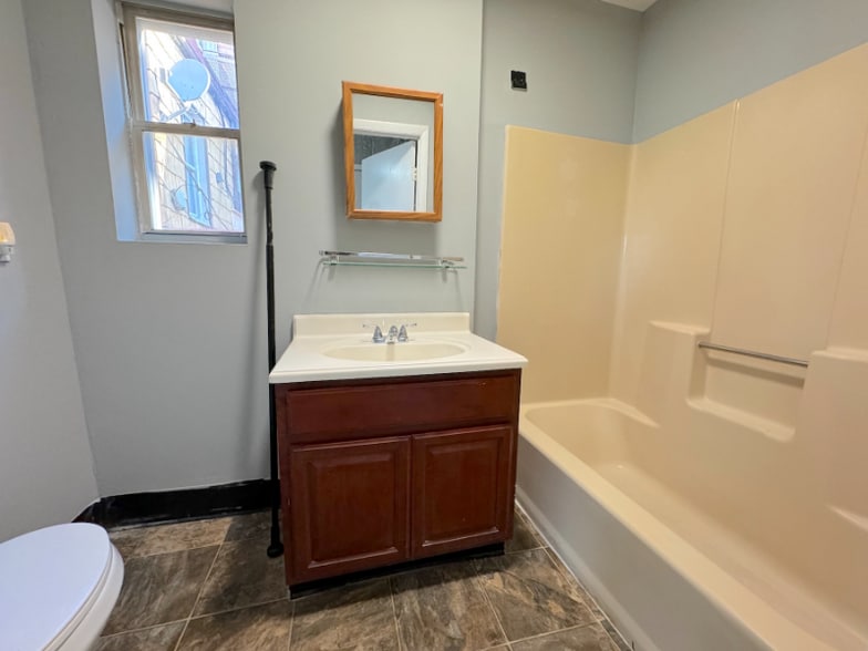 Building Photo - 234 Ogden Ave.