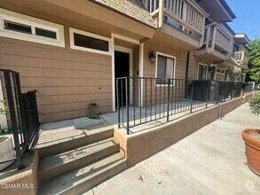 Building Photo - 12115 Valleyheart Dr