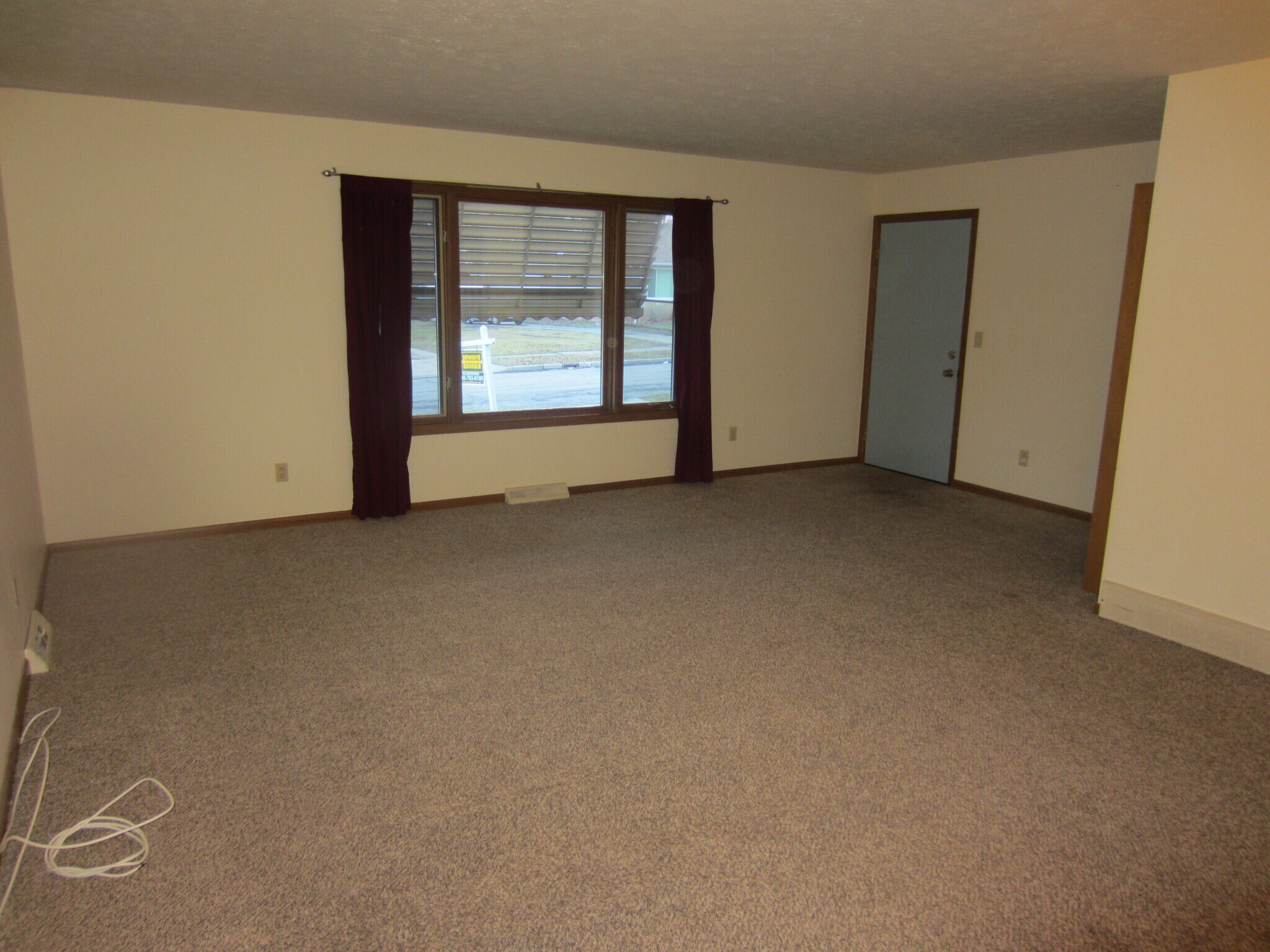 Building Photo - 2436 Grovewood Ave