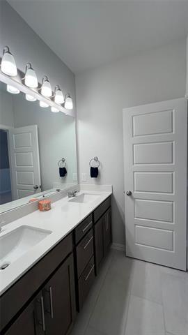 Building Photo - 3033 Burwick Ln
