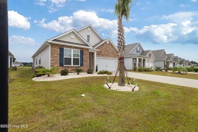 Building Photo - 614 Silos Wy