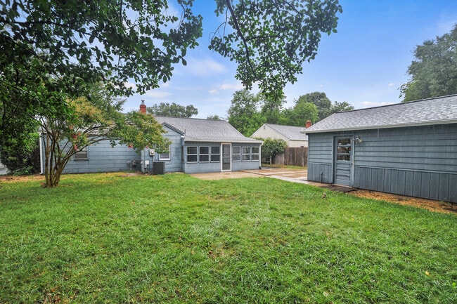 Building Photo - 154 Orchard Ave