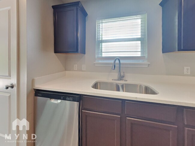 Building Photo - 8042 Loveridge Drive