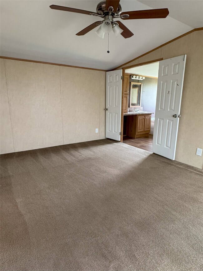 Building Photo - 7405 New Church Cemetery Rd