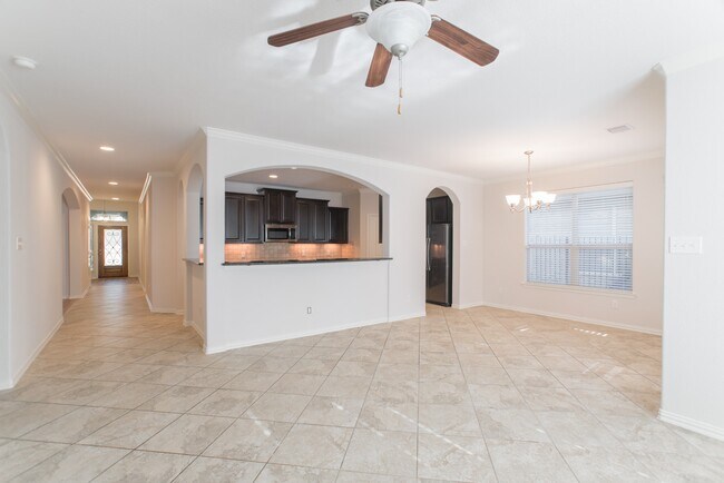 Building Photo - 7 Deer River Cir