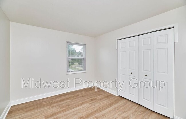 Building Photo - 6681 Chesapeake Dr