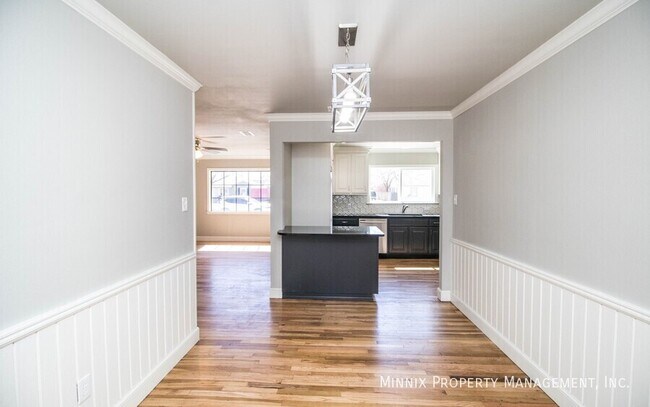 Building Photo - 2822 33rd St