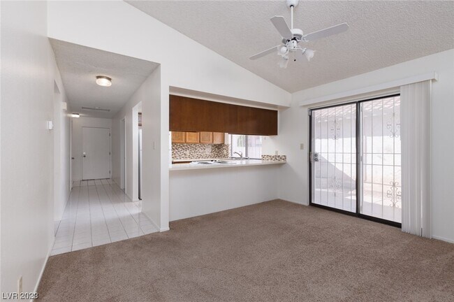Building Photo - 8432 Mulcahy Ave