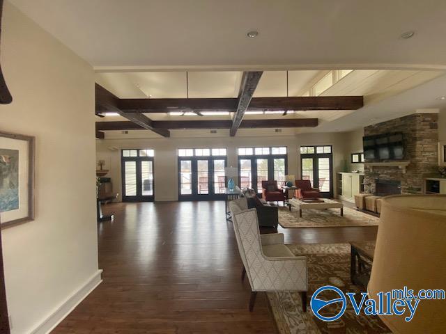 Building Photo - 492 SW Sussex Dr