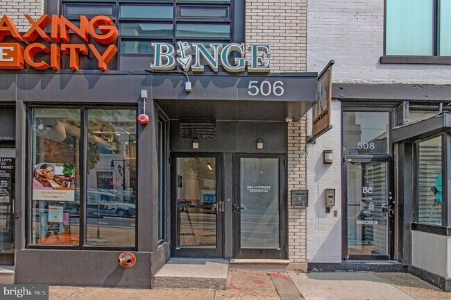 Building Photo - 506 H St NE