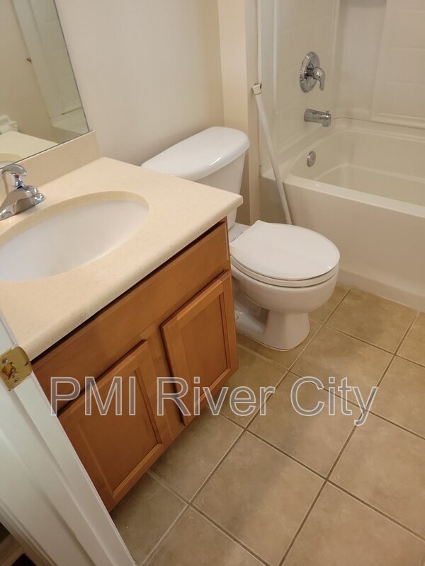 Building Photo - 14283 Big Spring St