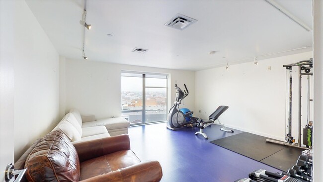 Building Photo - 3,400 SQFT CONDO IN DOWNTOWN CHAMPAIGN W/ ...
