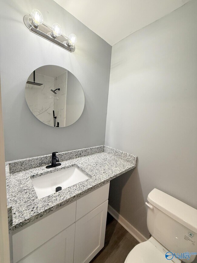 Building Photo - 3316 Clopton St SW