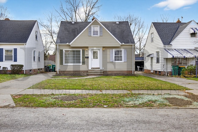 Primary Photo - 19410 Nitra Ave