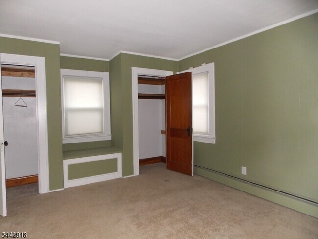 Building Photo - 43 E Somerset St