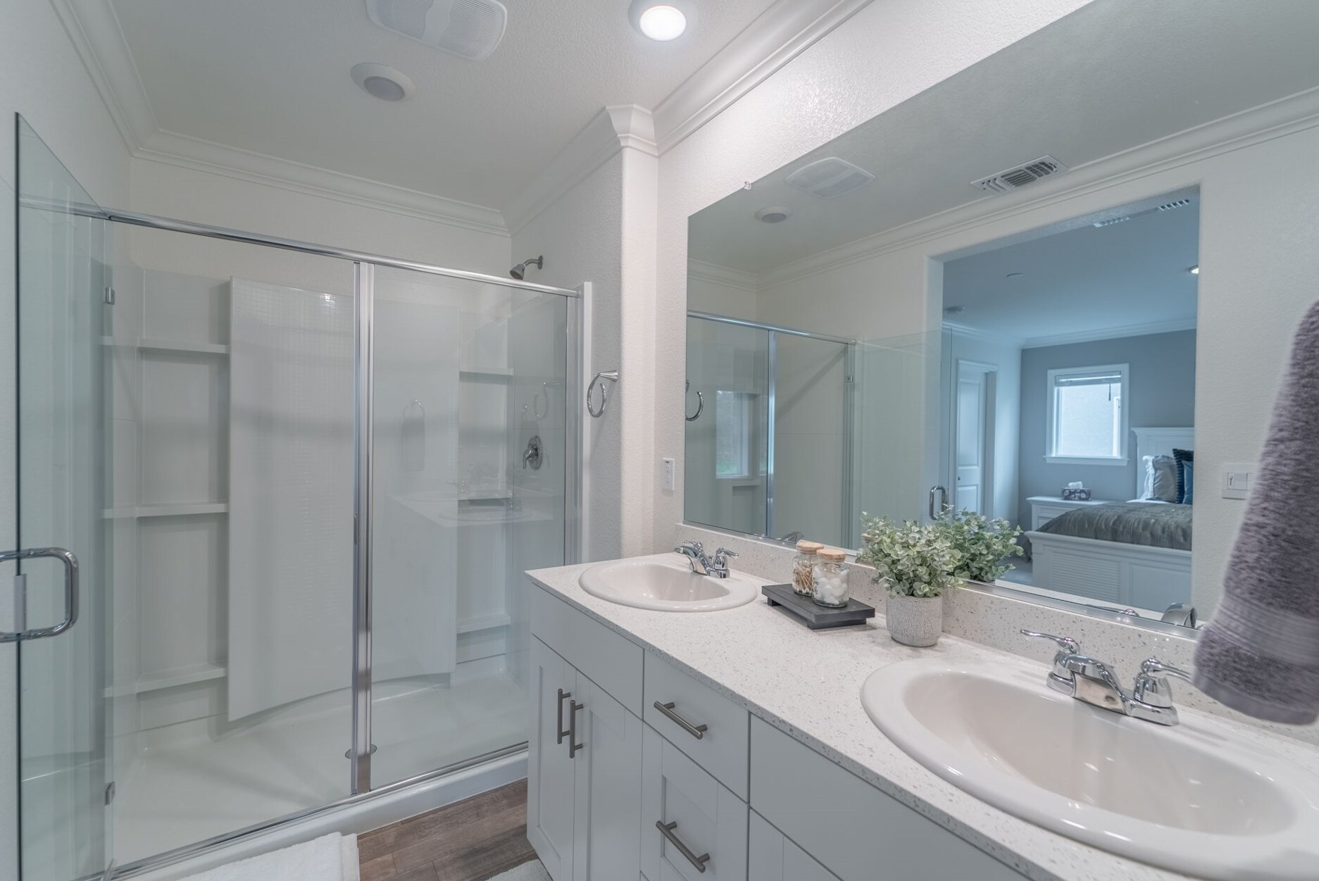 Master Bath Double Sink - 438 Miwok Ln