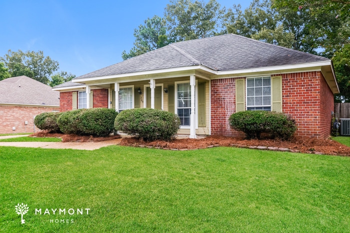 Building Photo - 309 White Oak Dr