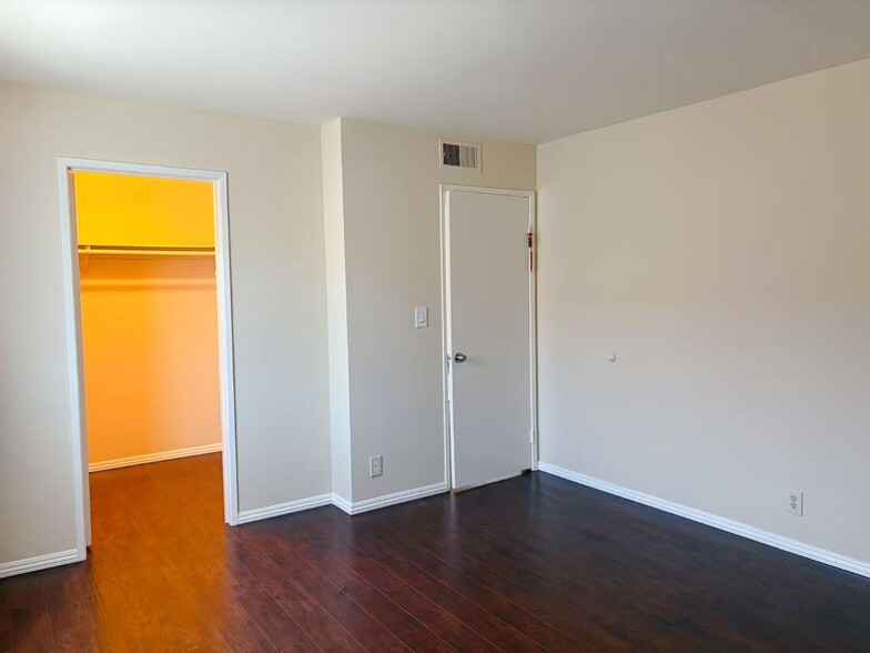 Bedroom #3-1 - 4340 Muscatel Ave