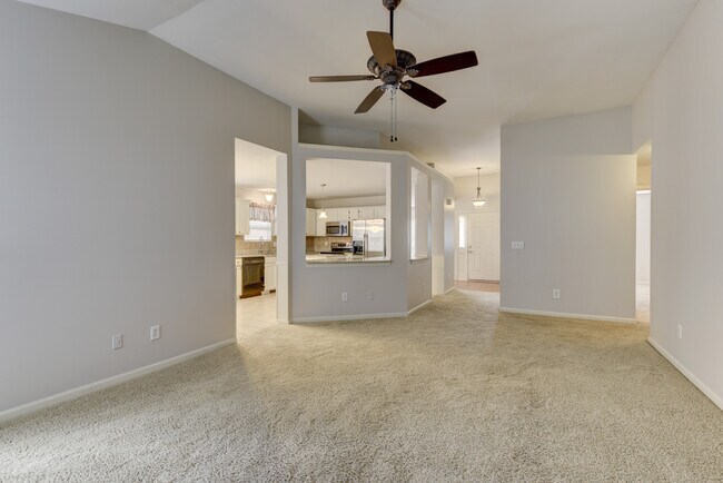Building Photo - 3004 Helmsdale Ln