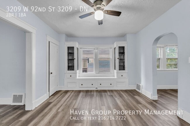 Building Photo - 3209 W 92nd St