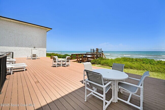 Building Photo - 199 Jimmy Buffett Mem Hwy