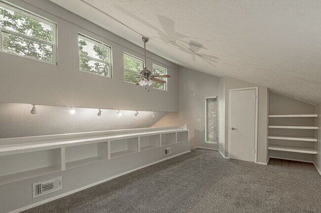 Building Photo - 26620 Primrose Ct