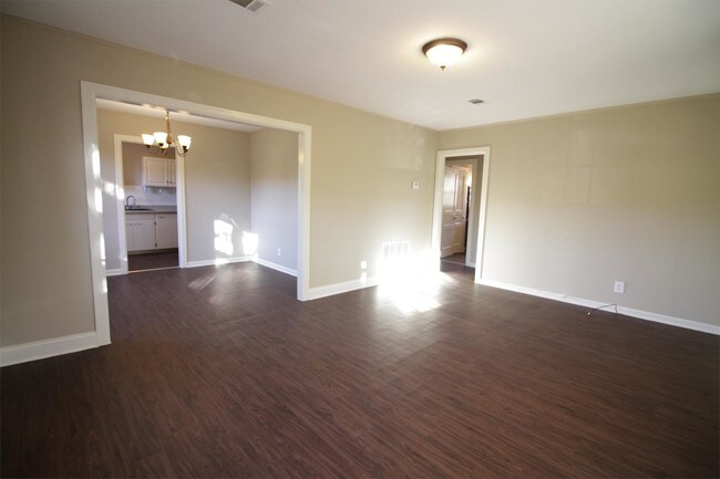 Building Photo - 801 N 45th St