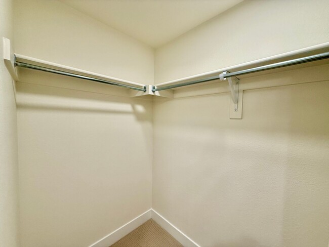 Building Photo - Luxury Living in Kissing Camels – 4 Bed | ...