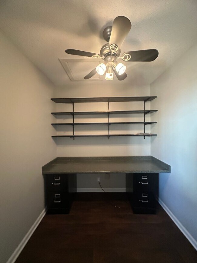 Building Photo - Valley Stream Subdivision!!