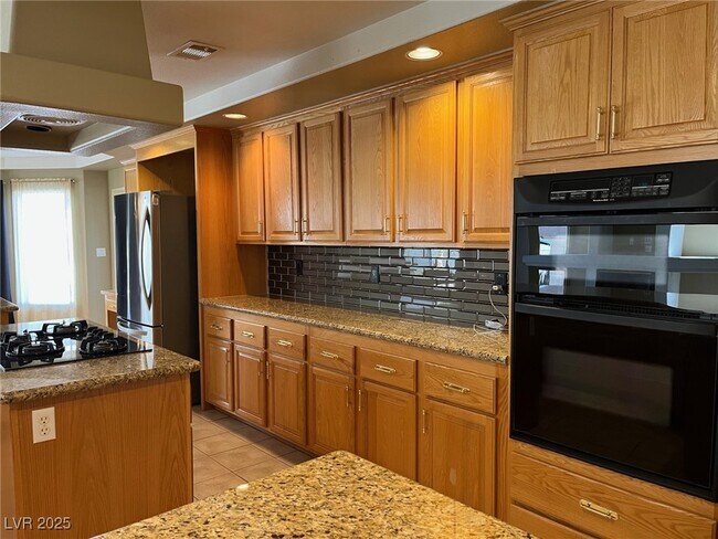 Building Photo - 8640 Castle Hill Ave