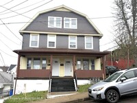 Building Photo - 37 Shea St