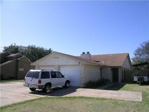 Building Photo - 3700 Buffalo Springs Trail