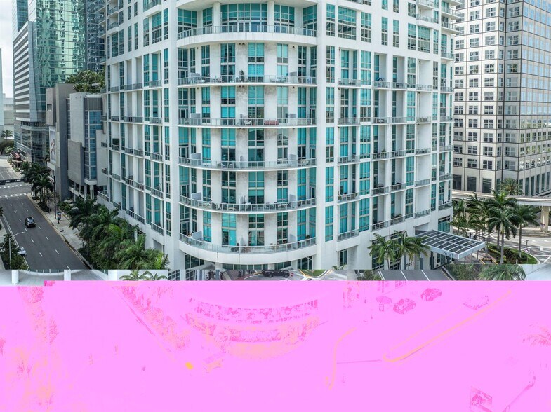 Building Photo - 300 S Biscayne Blvd