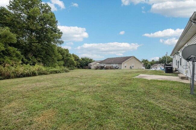 Building Photo - 269 A EXECUTIVE AVE, CLARKSVILLE, TN 37042