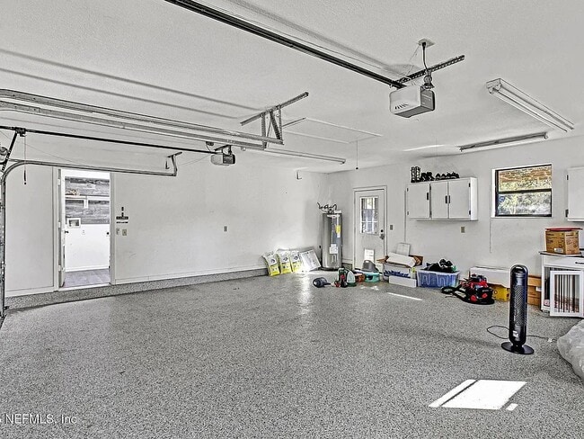 Building Photo - 120 Wippletree Ct