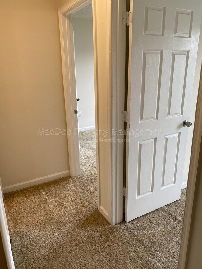 Building Photo - 2909 Broyhill Ct