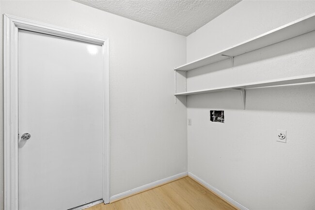 Building Photo - 8118 Vista Del Sol Dr