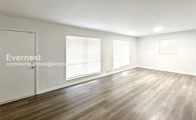 Building Photo - 1823 Old Springville Rd