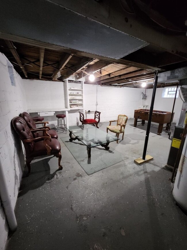 Building Photo - Beautiful Cleveland Heights Home – Prime Location